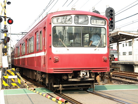 800形(神奈川新町)