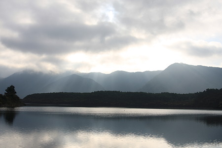 西湖の朝