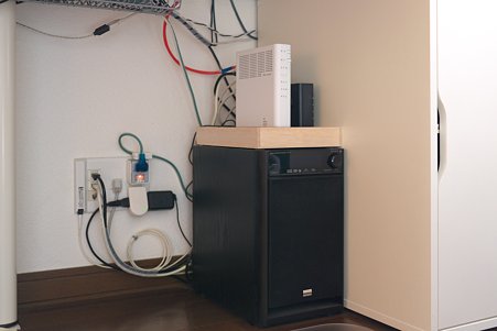 2011.09.22　机　ルーターボックス　導入前