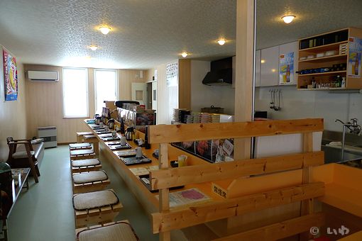 店内 P1030965.jpg