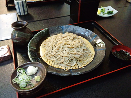 粗挽き十割蕎麦